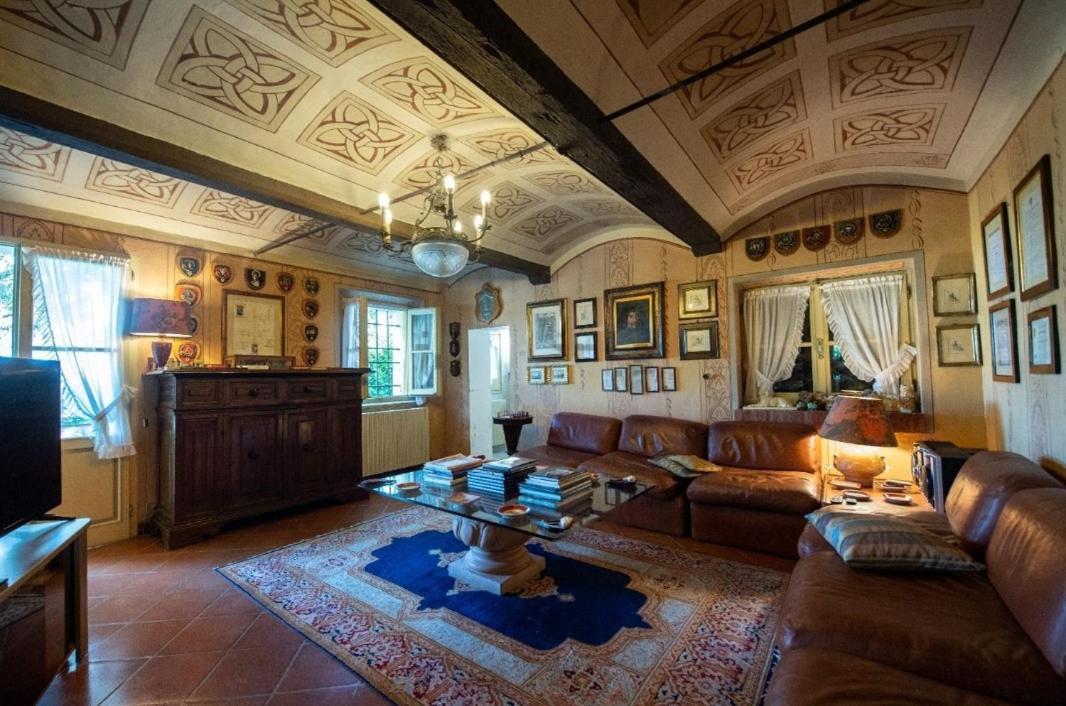 Villa Ottocentesca Immersa Nel Verde Montecavolo Экстерьер фото