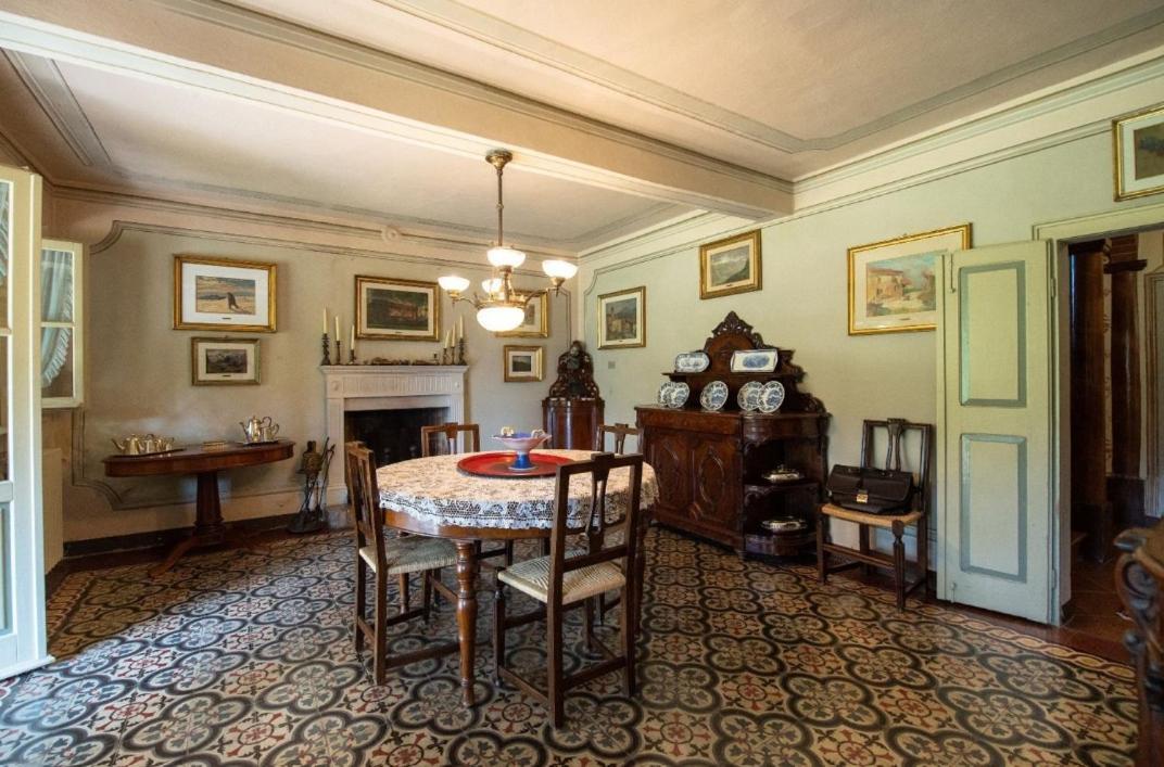 Villa Ottocentesca Immersa Nel Verde Montecavolo Экстерьер фото